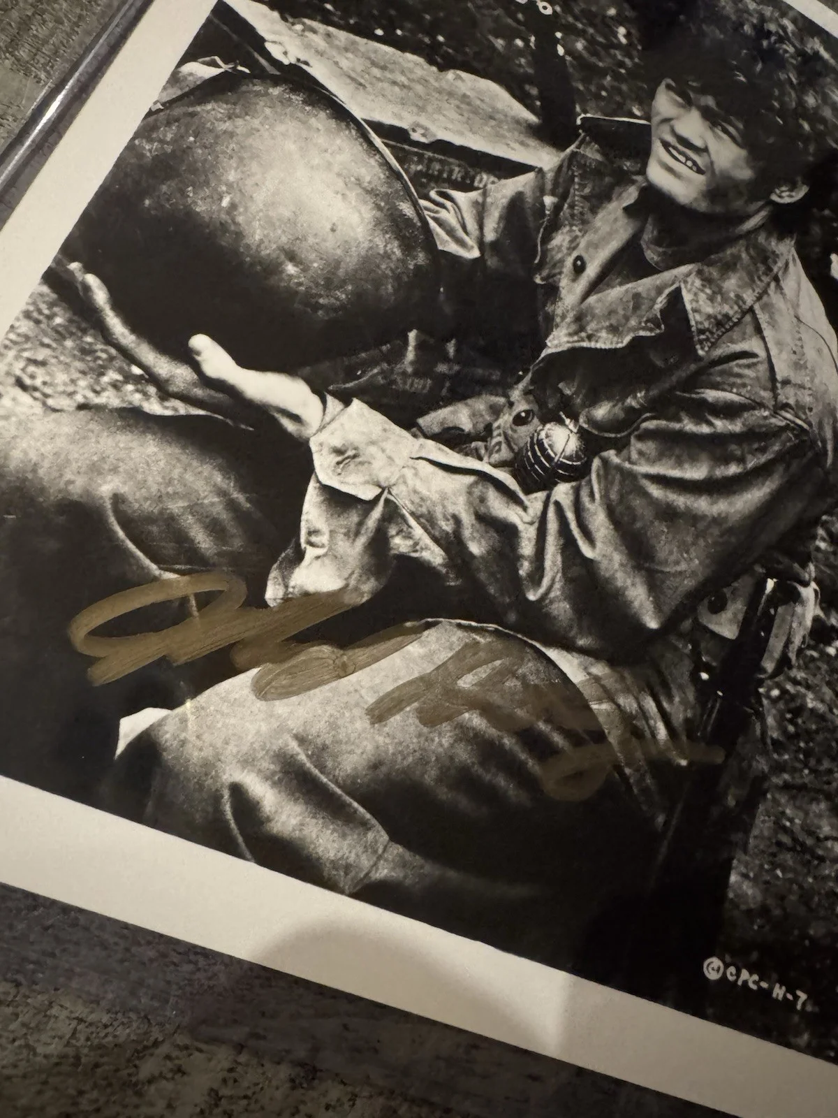 Mickey Dolenz Signed 8x10 photo with COA The Monkees Band Autographed, image 2