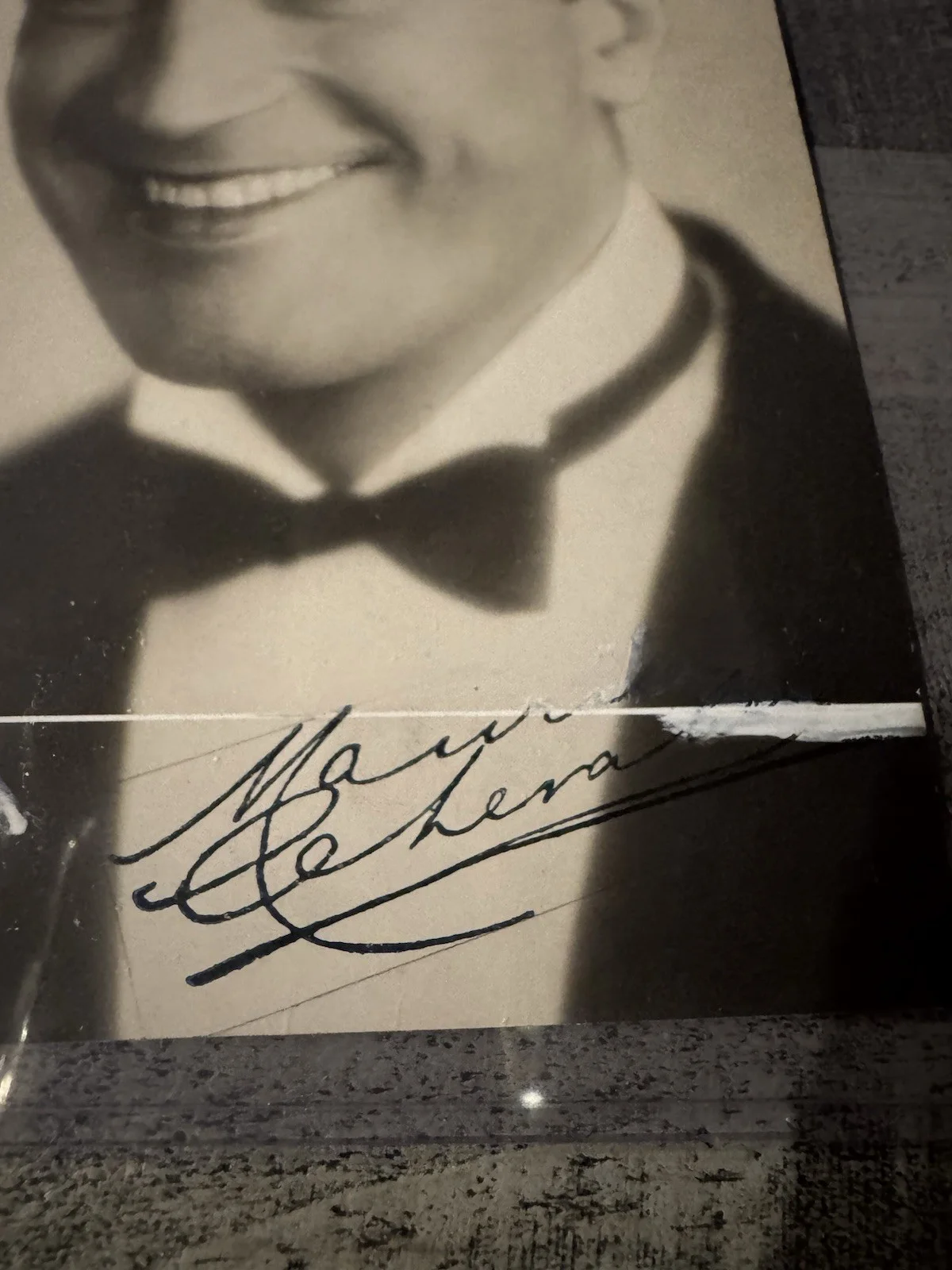 Maurice Chevalier signed DBLWT vintage original photo COA 5x7 good condition, изображение 2