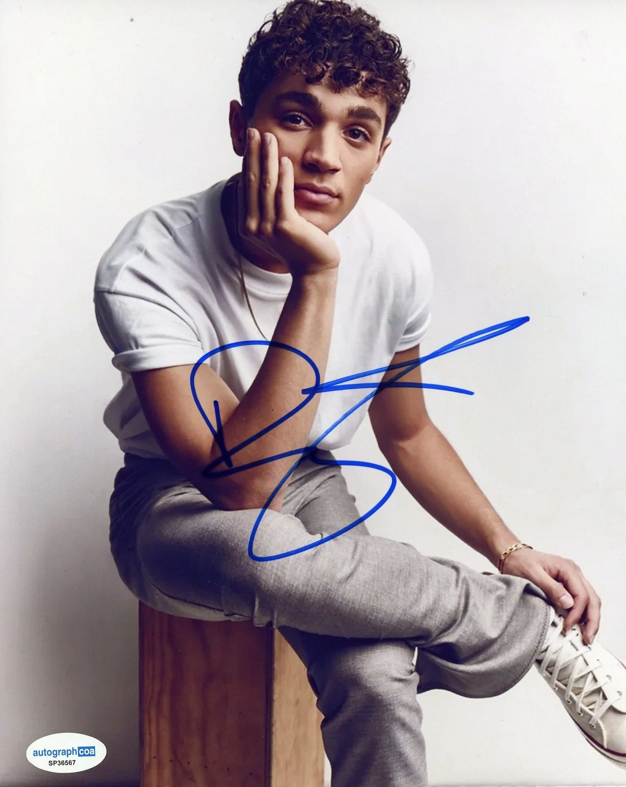 David Iacono — David Iacono "The Summer I Turned Pretty" AUTOGRAPH Signed 8x10 Photo B ACOA, изображение 2