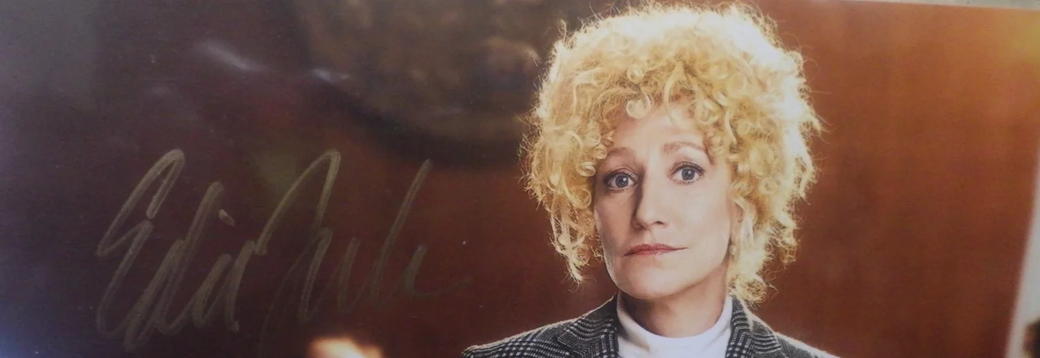 Edie Falco — EDIE FALCO Signed 8x10 SOPRANOS - NURSE JACKIE PROMO Photo w/ Hologram COA, изображение 2