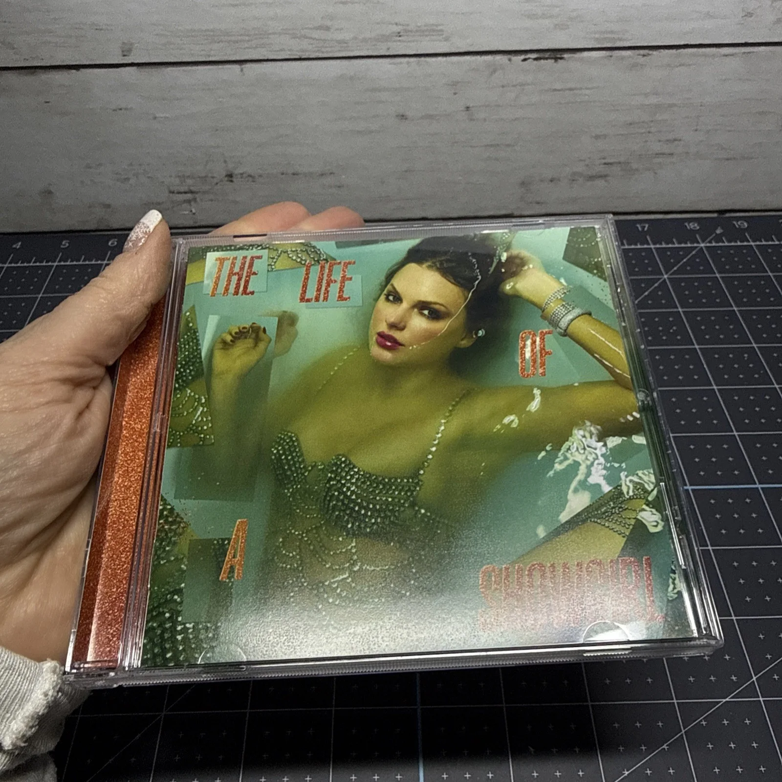 Signed Taylor Swift The Life of a Showgirl TLOAS CD - Photo 4 - Autograph, изображение 5