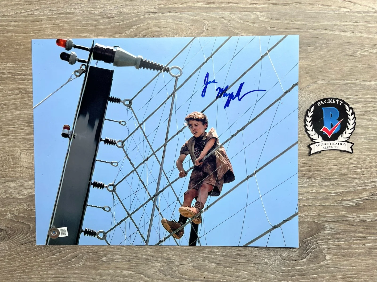 Joseph Mazzello — Joseph Mazzello Signed Jurassic Park 11x14 Photo Beckett COA Tim Murphy