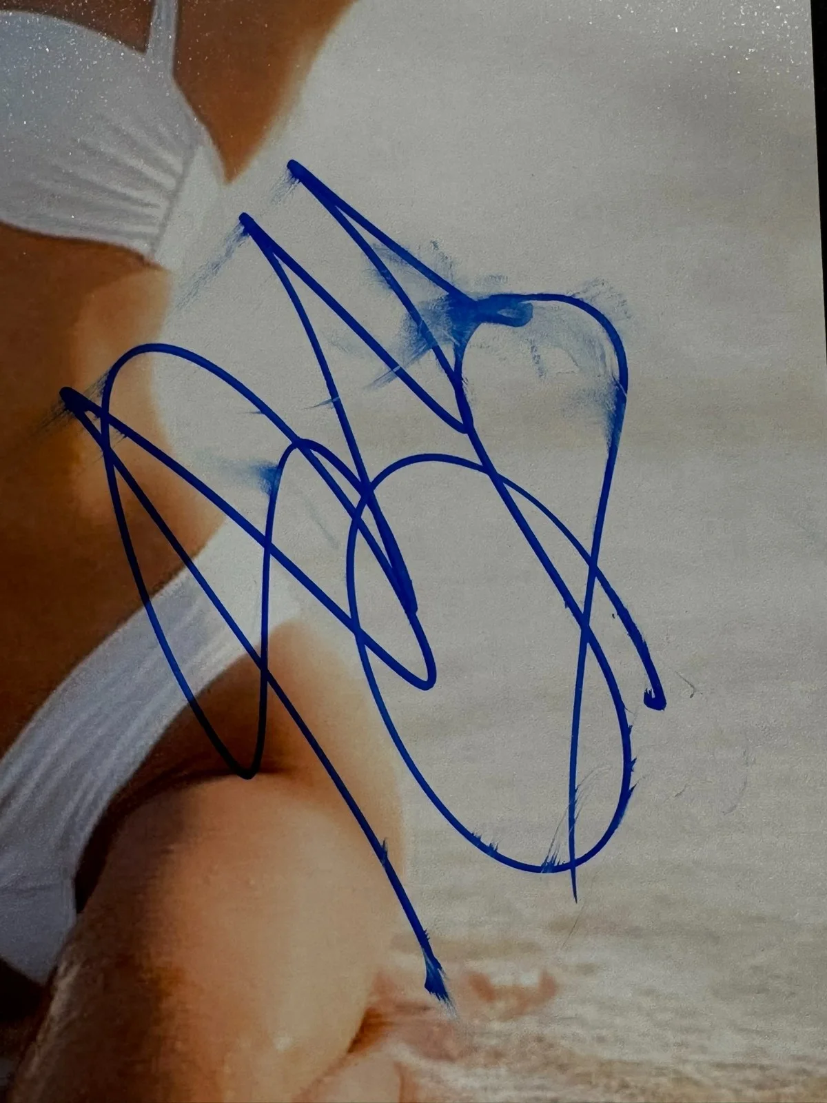 ALESSANDRA AMBROSIO SIGNED 11X14 PHOTO AUTO VICTORIAS SECRET MODEL BECKETT COA, изображение 2