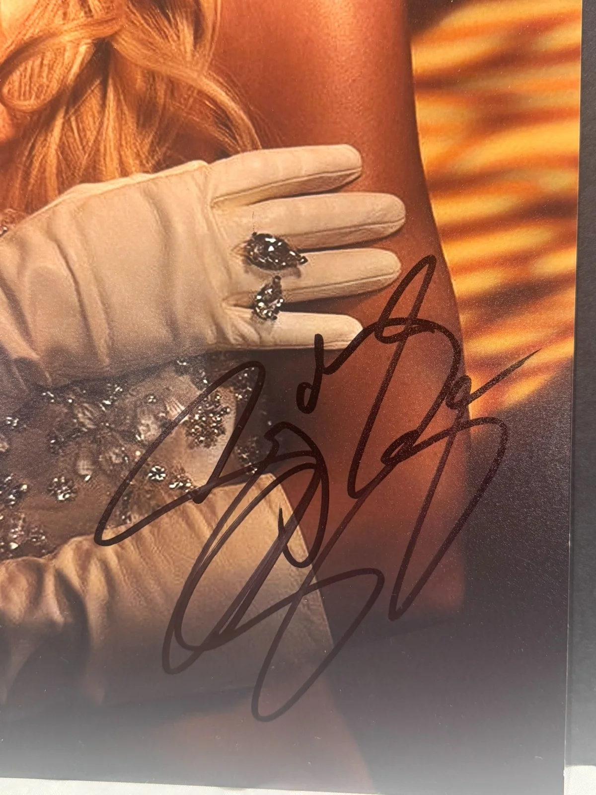 SYDNEY SWEENEY SIGNED 11X14 PHOTO BEAUTIFUL SEXY AUTO BECKETT BAS COA RARE, изображение 2
