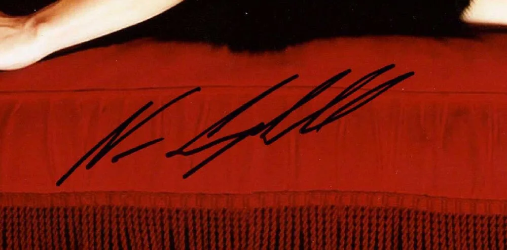 NEVE CAMPBELL SIGNED AUTOGRAPHED 11x14 PHOTO PARTY OF FIVE SCREAM BECKETT BAS, изображение 2