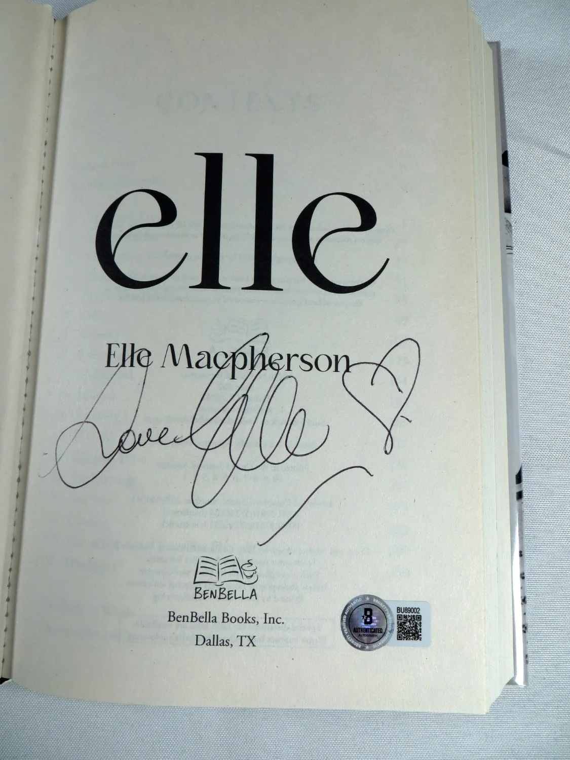 Elle Macpherson — Elle Macpherson Autographed Hardcover Book Life Lessons and Learning BAS BU89002, image 2
