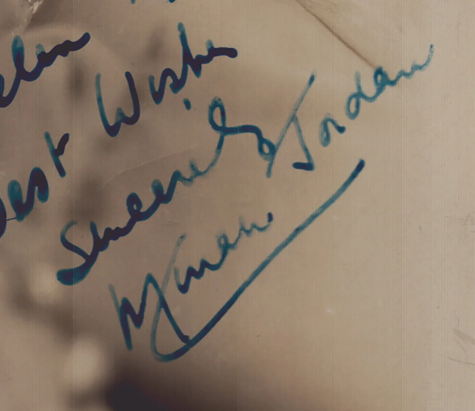 Miriam Jordan — MIRIAM JORDAN - INSCRIBED PHOTOGRAPH SIGNED, image 2
