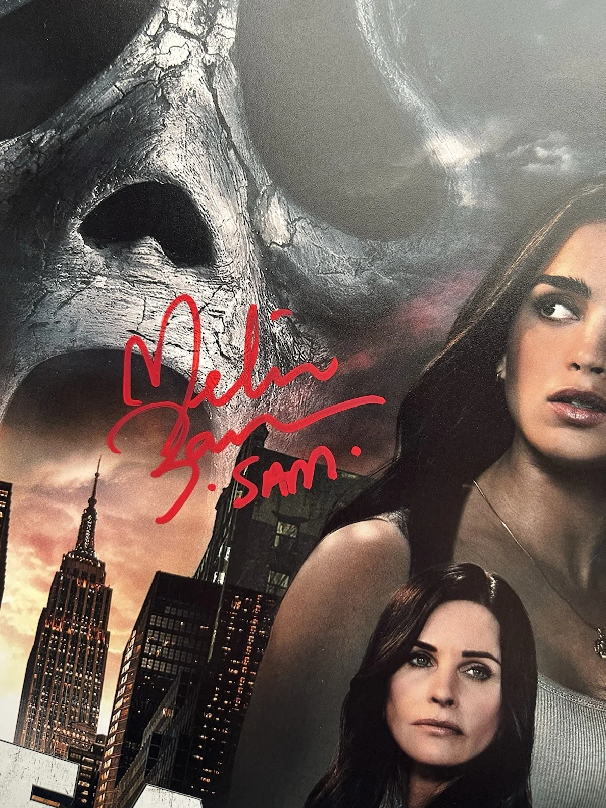 Melissa Barrera — Melissa Barrera Liana Liberato Dual Signed Scream 11x17 Photo JSA COA Ghostface, изображение 5