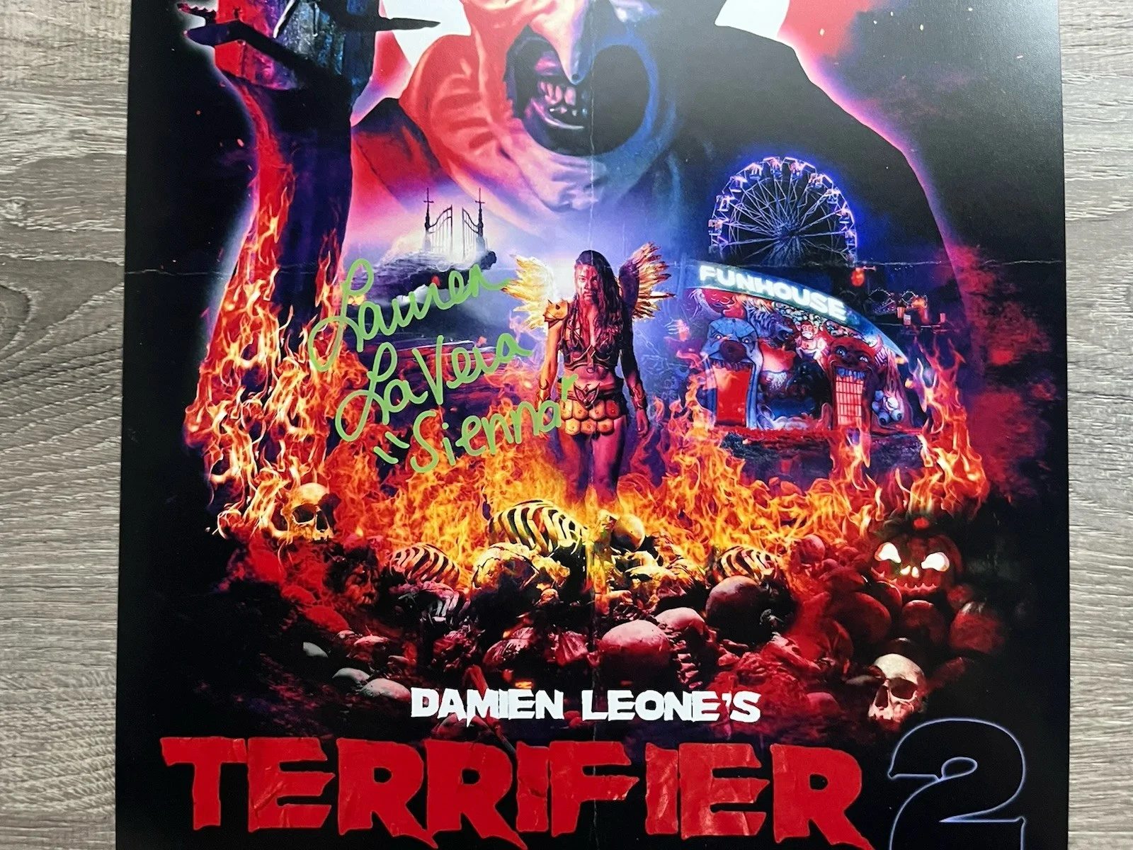 Lauren LaVera — Lauren LaVera Samantha Scaffidi Dual Signed Terrifier 2 11x17 Photo JSA COA, image 4