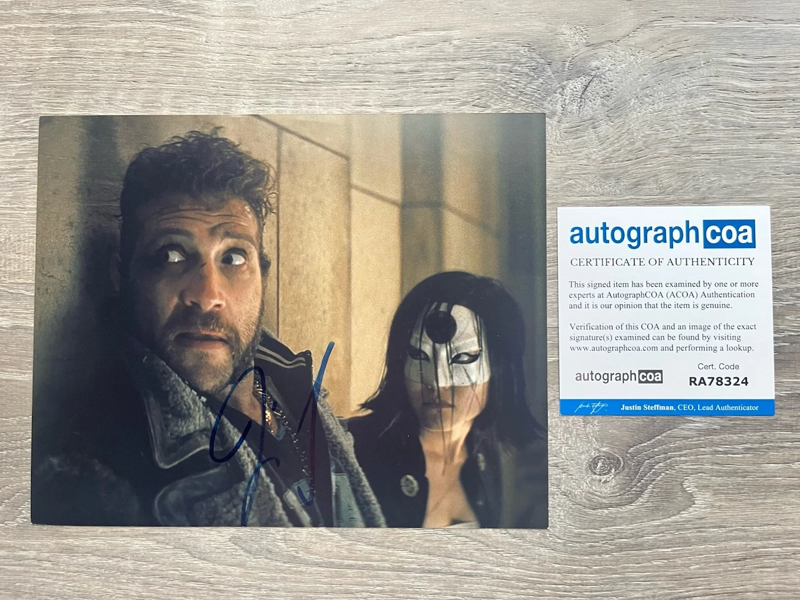 Jai Courtney — Jai Courtney Signed Captain Boomerang 8x10 Photo ACOA COA Suicide Squad DC