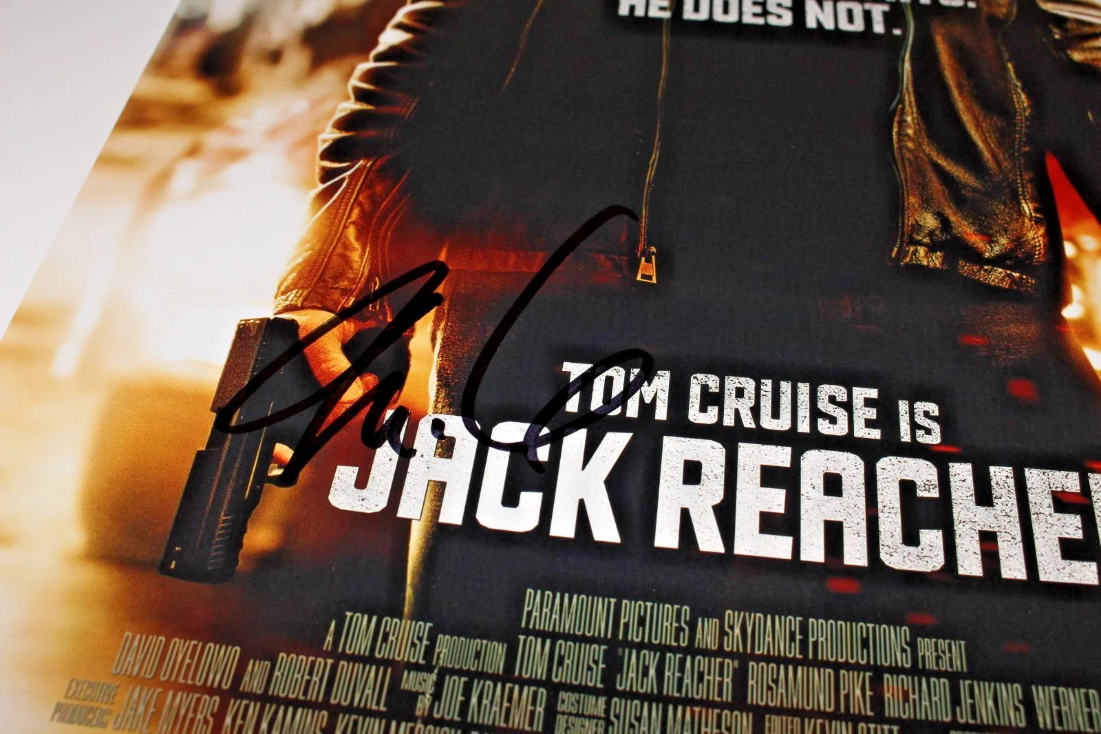 CHRISTOPHER MCQUARRIE SIGNED 'JACK REACHER' 12x18 MOVIE POSTER BECKETT BAS COA, image 3