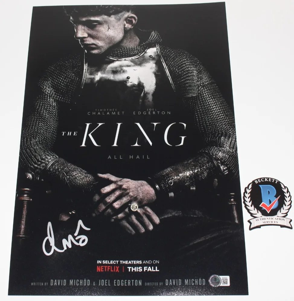 DIRECTOR DAVID MICHOD SIGNED 'THE KING' 12x18 MOVIE POSTER BAS BECKETT COA, изображение 2