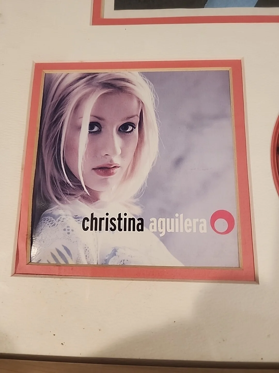 Christina Aguilera Signed Autograph CD Photo and CD cover Framed, изображение 3