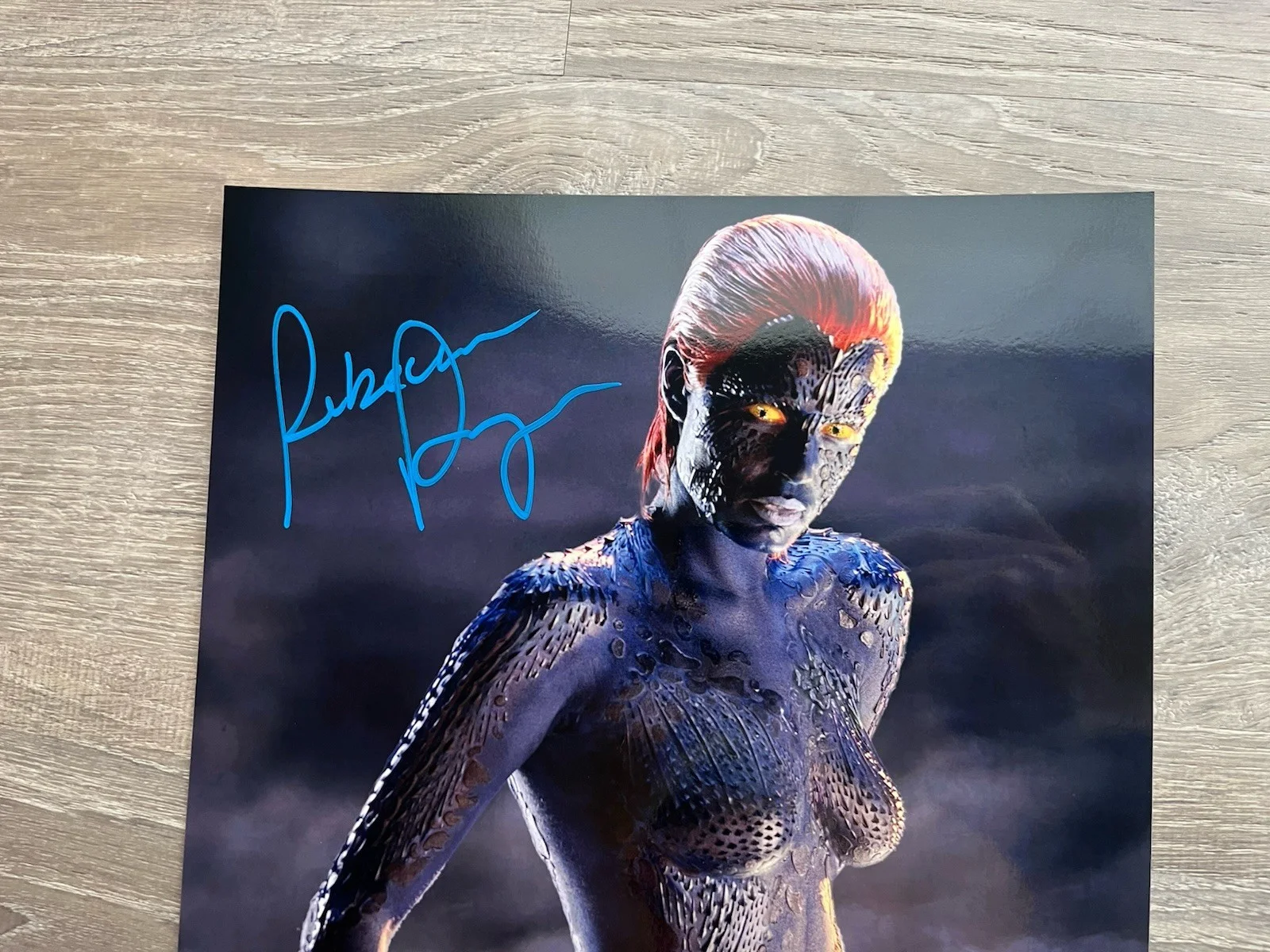 Rebecca Romijn — Rebecca Romijn Signed Mystique Metallic 11x14 Photo Beckett COA X-Men Marvel, изображение 5