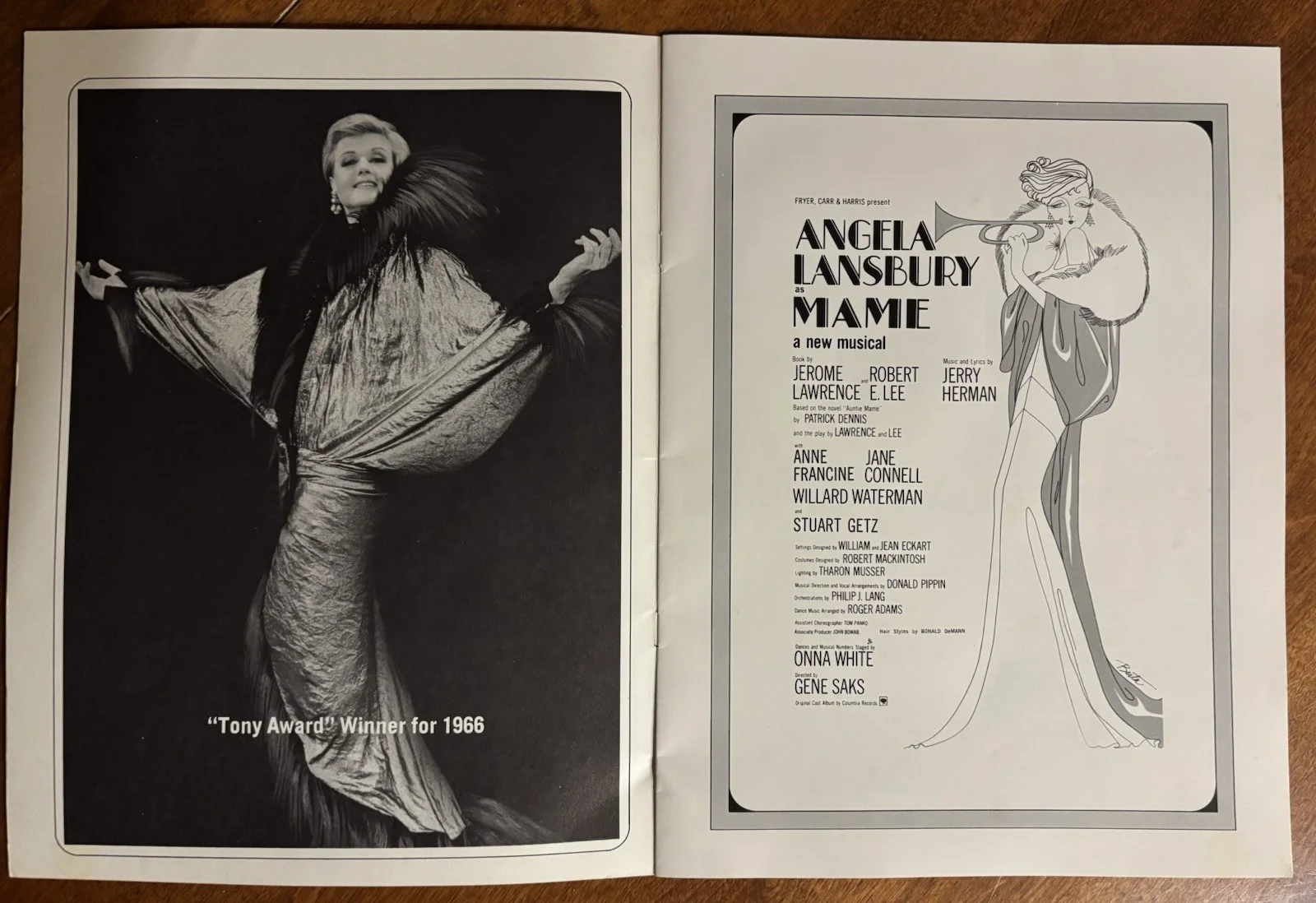 Angela Lansbury — Angela Lansbury Original Signed Program from “Mame” 1968 Broadway, image 2