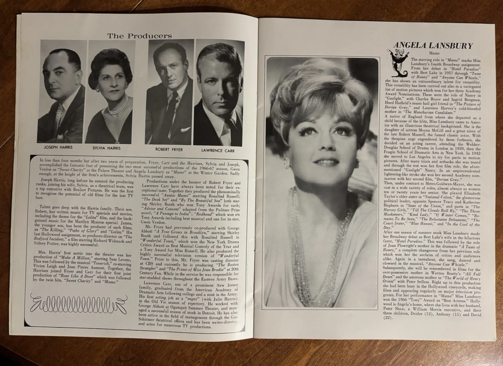 Angela Lansbury — Angela Lansbury Original Signed Program from “Mame” 1968 Broadway, image 3