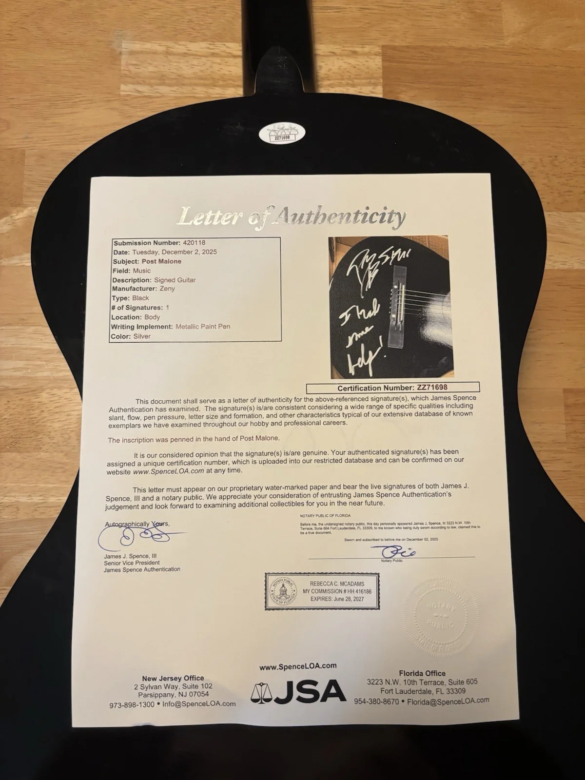 POST MALONE SIGNED BLACK GUITAR INSCRIBED I HAD SOME HELP COUNTRY AUSTIN JSA COA, image 4