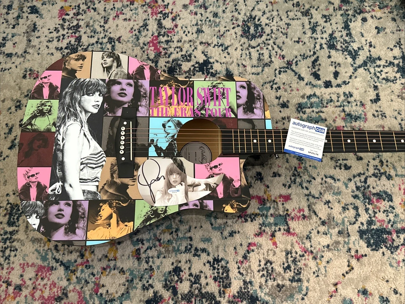 🎄🚨Rare TAYLOR SWIFT Signed CUSTOM FULL SIZE Acoustic Guitar Country ACOA🚨🎁🎅, изображение 3