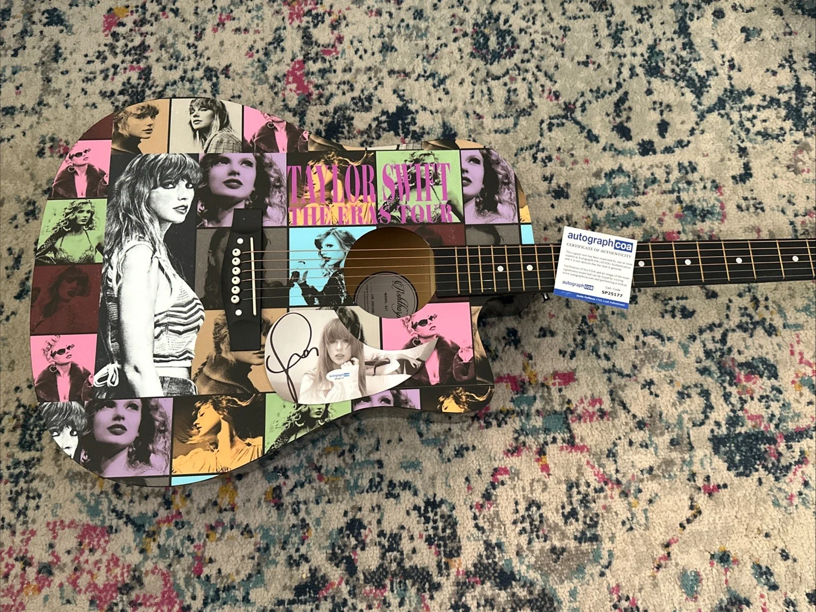🎄🚨Rare TAYLOR SWIFT Signed CUSTOM FULL SIZE Acoustic Guitar Country ACOA🚨🎁🎅, изображение 3