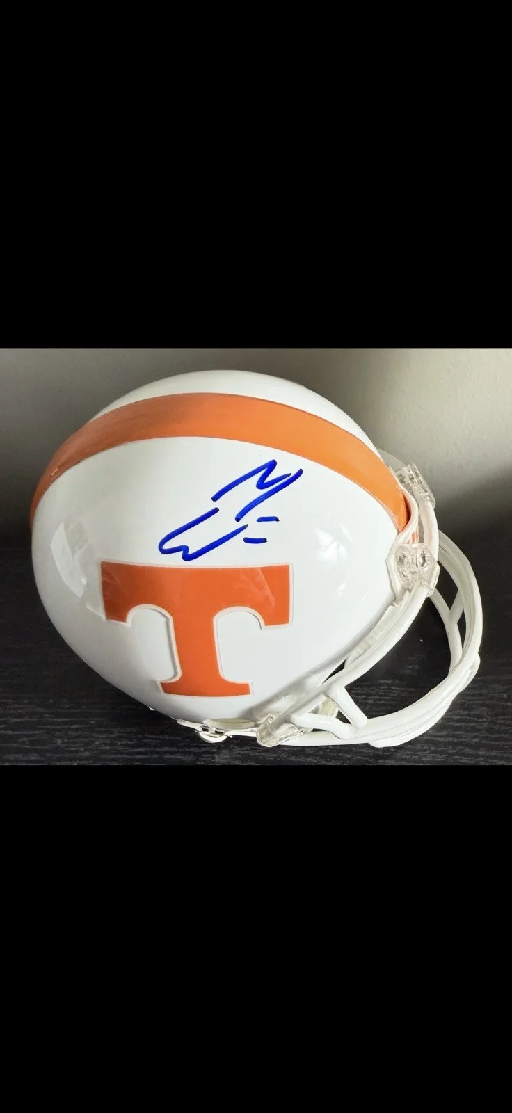Morgan Wallen Country Music Superstar Autographed Tennessee Vols Mini Helmet COA, изображение 2