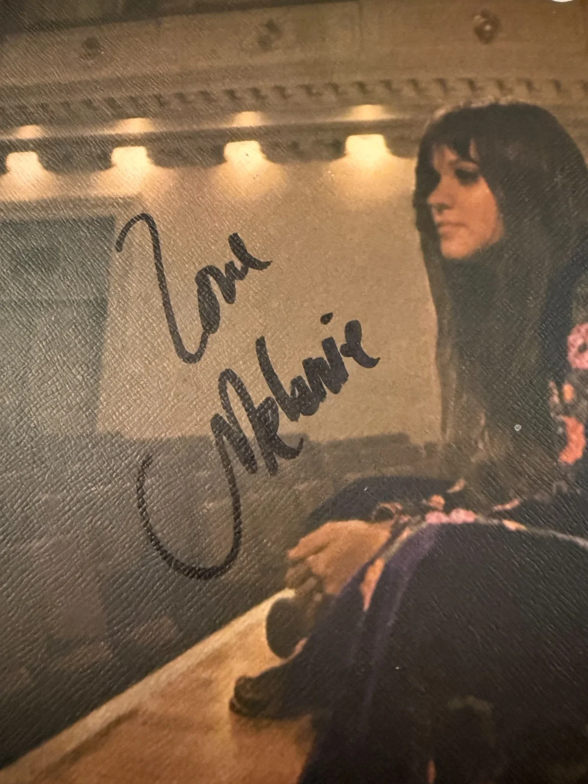 Autographed "Leftover Wine" Album by "Melanie", image 2