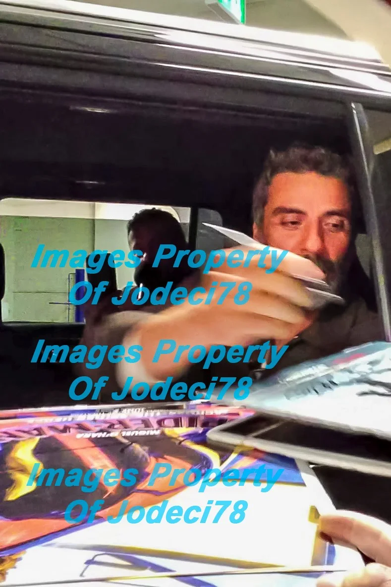 Oscar Isaac — Oscar Isaac Spider-Man Across the Spider-Verse 12x18 Photo EXACT Proof JSA, image 3