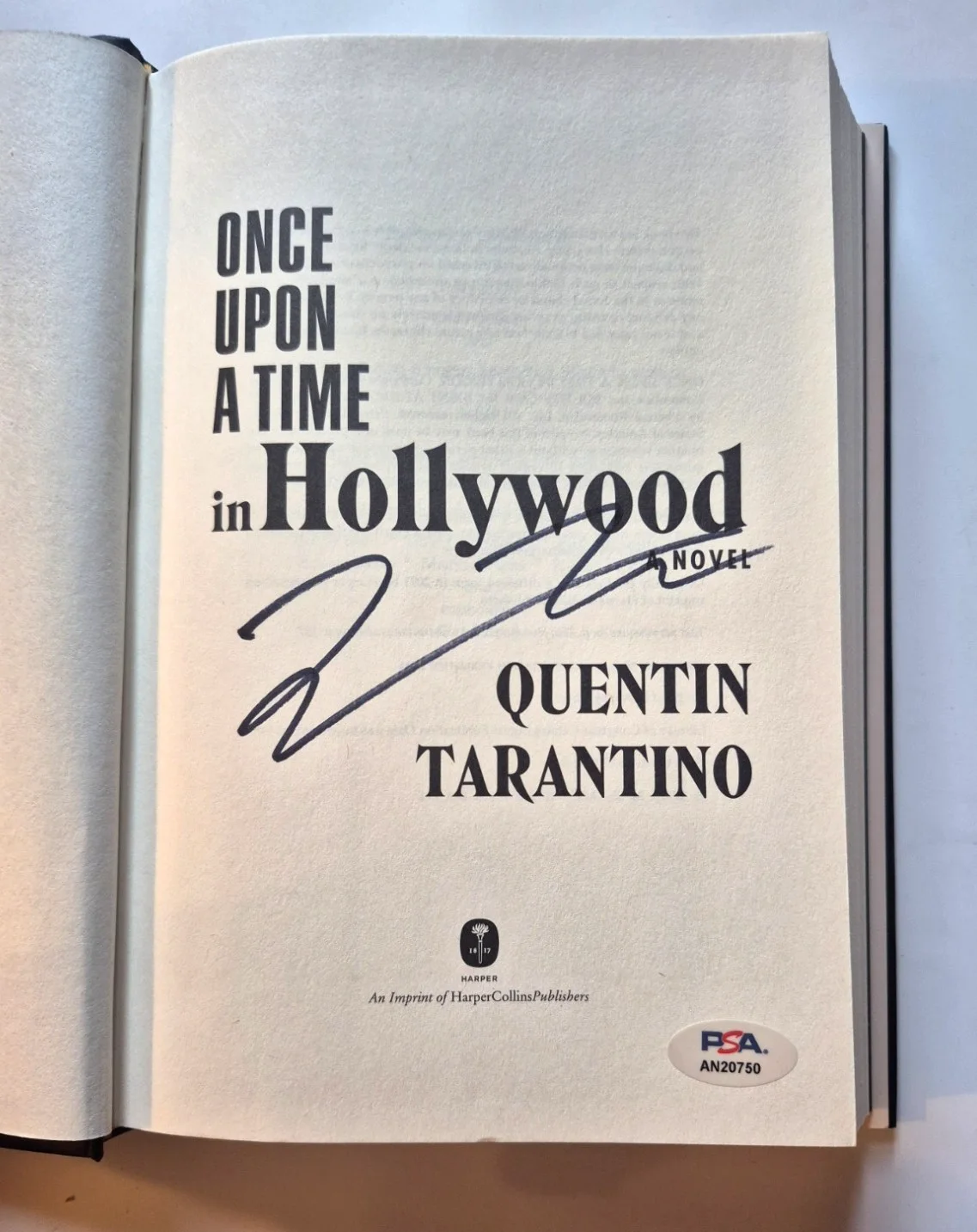 Quentin Tarantino — QUENTIN TARANTINO SIGNED AUTOGRAPHED ONCE UPON A TIME IN HOLLYWOOD BOOK PSA COA, изображение 2