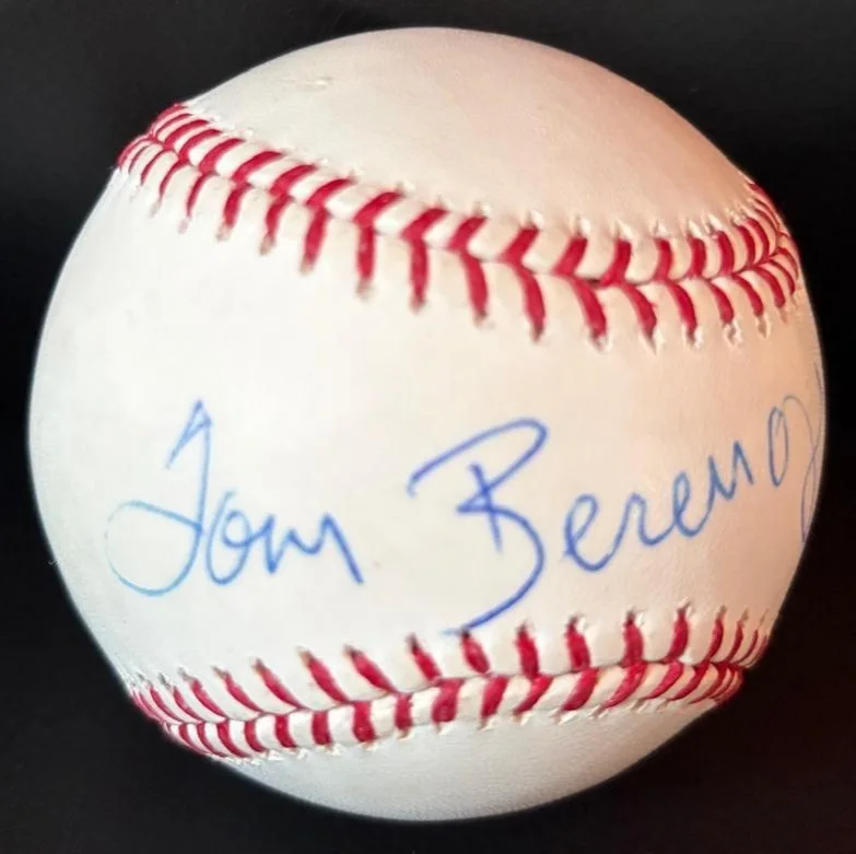Tom Berenger — TOM BERENGER SIGNED AUTOGRAPH RAWLINGS BASEBALL MAJOR LEAGUE CHEERS PLATOON PSA, изображение 2