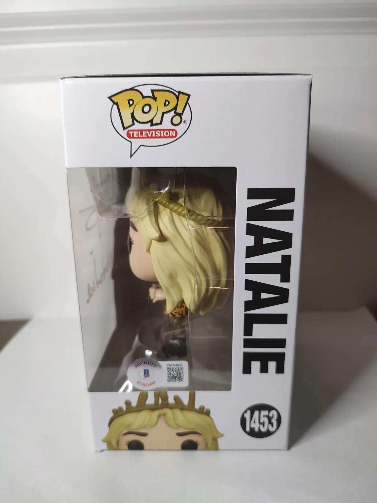 Juliette Lewis autographed signed Natalie Yellowjackets Funko Pop #1453 Beckett, изображение 4