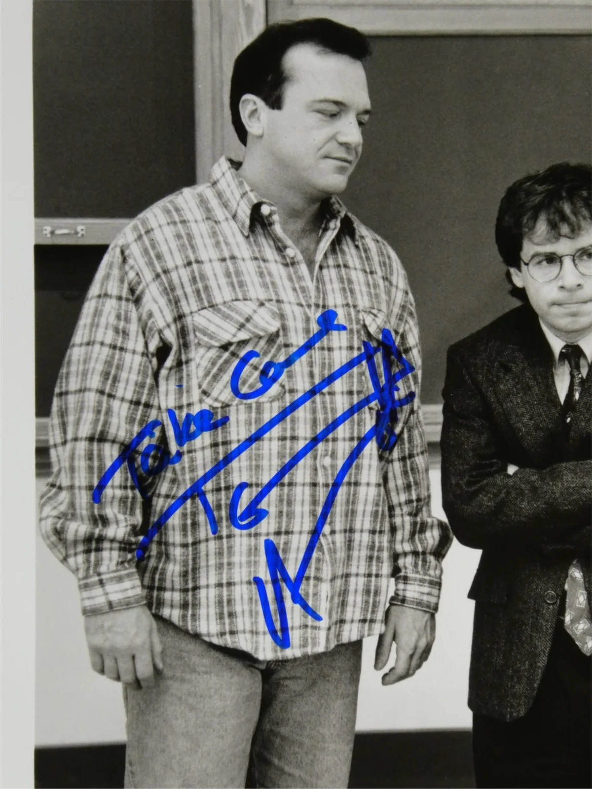 Tom Arnold — Tom Arnold Signed B&W 8x10 Promo Photo Big Bully Autographed, изображение 2