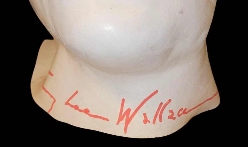 NICK CASTLE, TOMMY LEE WALLACE — NICK CASTLE TOMMY LEE WALLACE SIGNED MICHAEL MYERS MASK HALLOWEEN AUTOGRAPH JSA, image 3