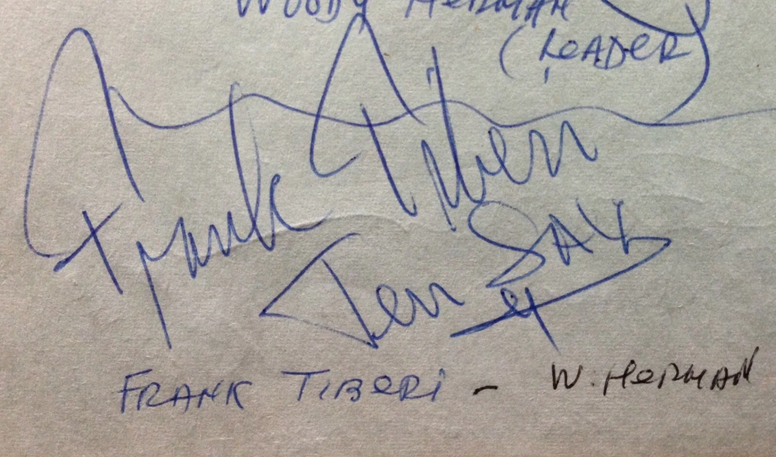 JAZZ SIGNED PAGE: MAJOR HOLLEY/WOODY HERMAN/FRANK TIBERI/BOB BELDEN/NELSON HINDS, изображение 4