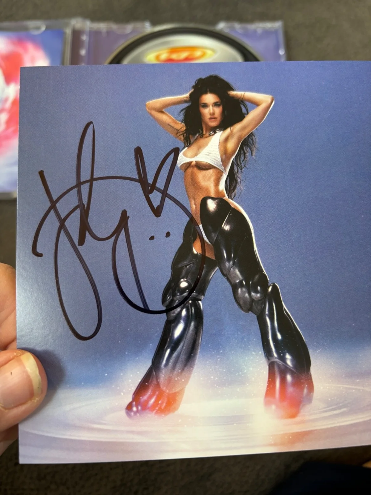Katy Perry Hand Signed Autographed 143 CD Insert Picture From KATY PERRY STORE, image 2