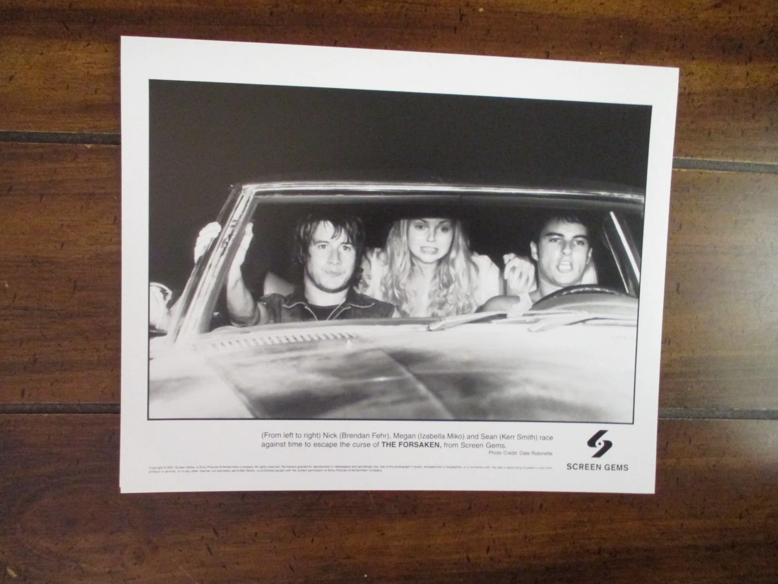 Brendan Fehr/Izabella Miko/Kerr Smith(THE FORSAKEN)2001 10 x 8 Black/White Photo, изображение 2