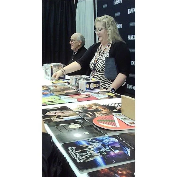 Christopher Lloyd — Christopher Lloyd SIGNED ADDAMS FAMILY 8X10 PHOTO WWOC/COA, изображение 3