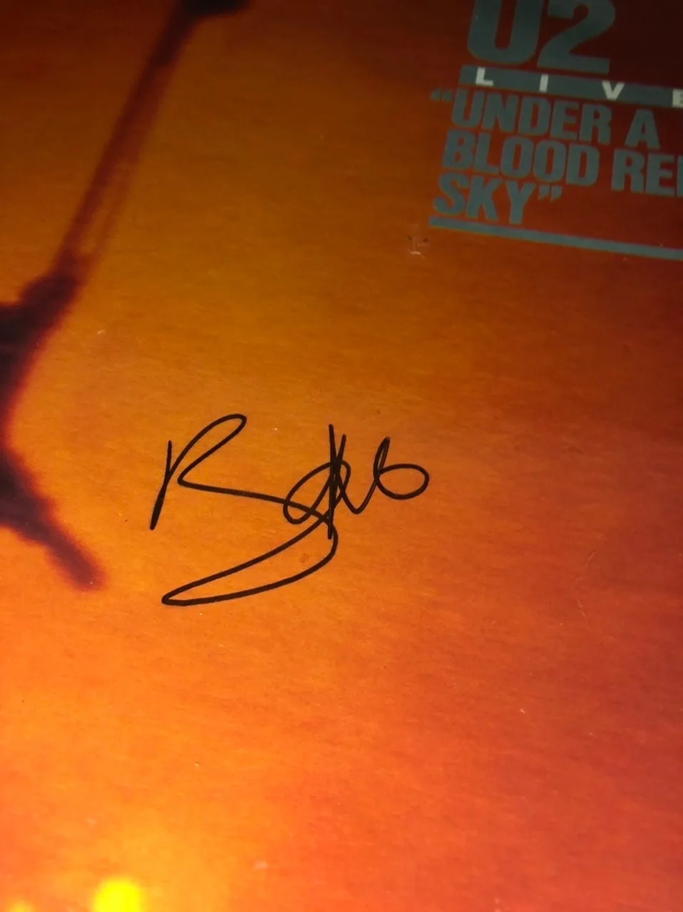 U2 Bono Signed Autographed Vinyl Album / JSA COA / Signed Album Cover, изображение 2