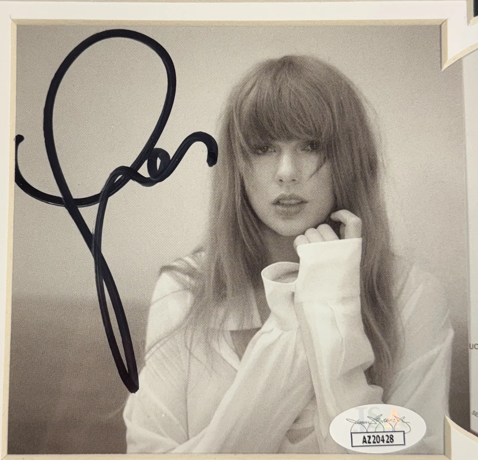 Taylor Swift Signed Framed 16x20 CD Photo Album The Manuscript Auto JSA COA, image 3