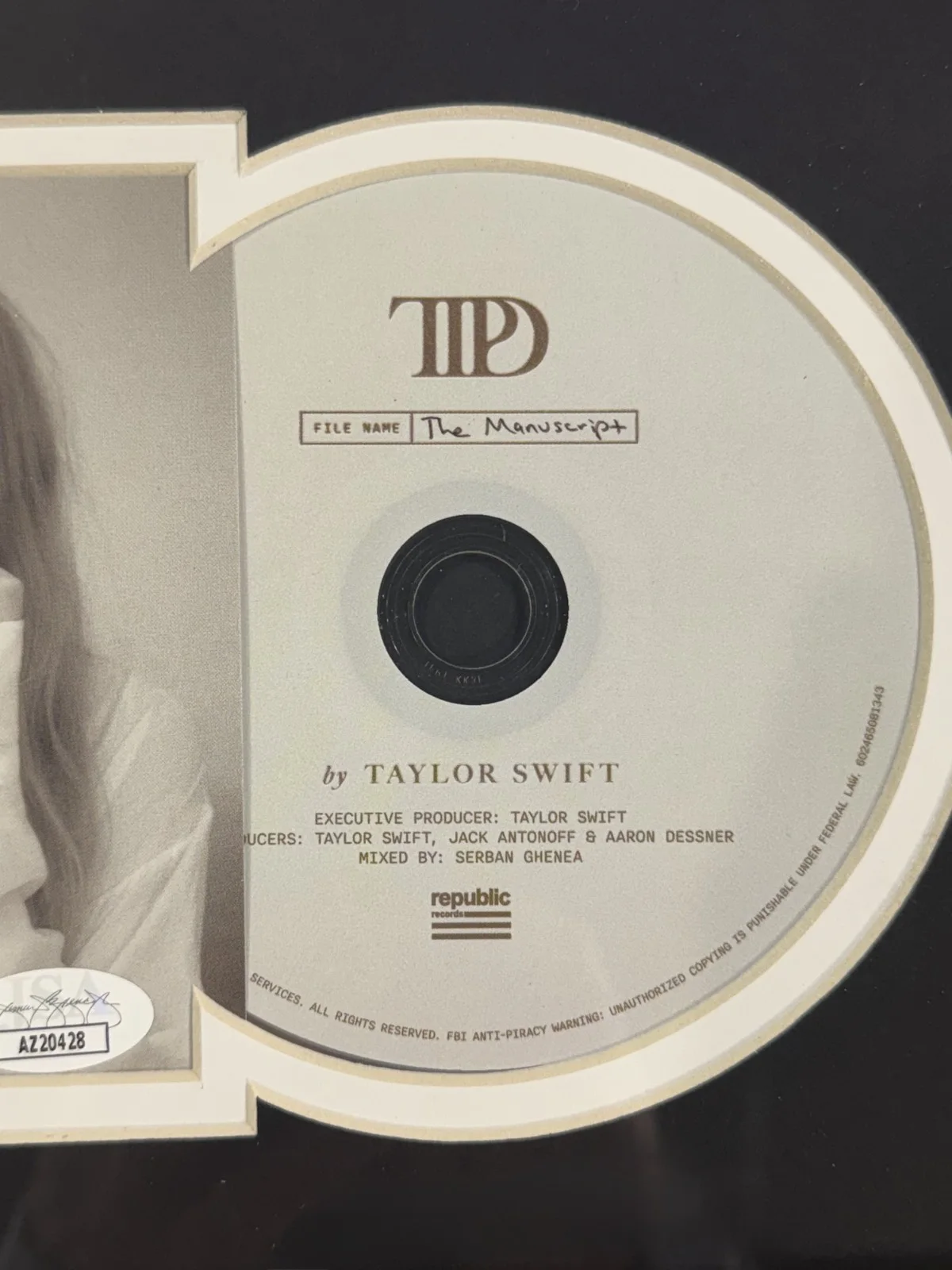 Taylor Swift Signed Framed 16x20 CD Photo Album The Manuscript Auto JSA COA, image 4