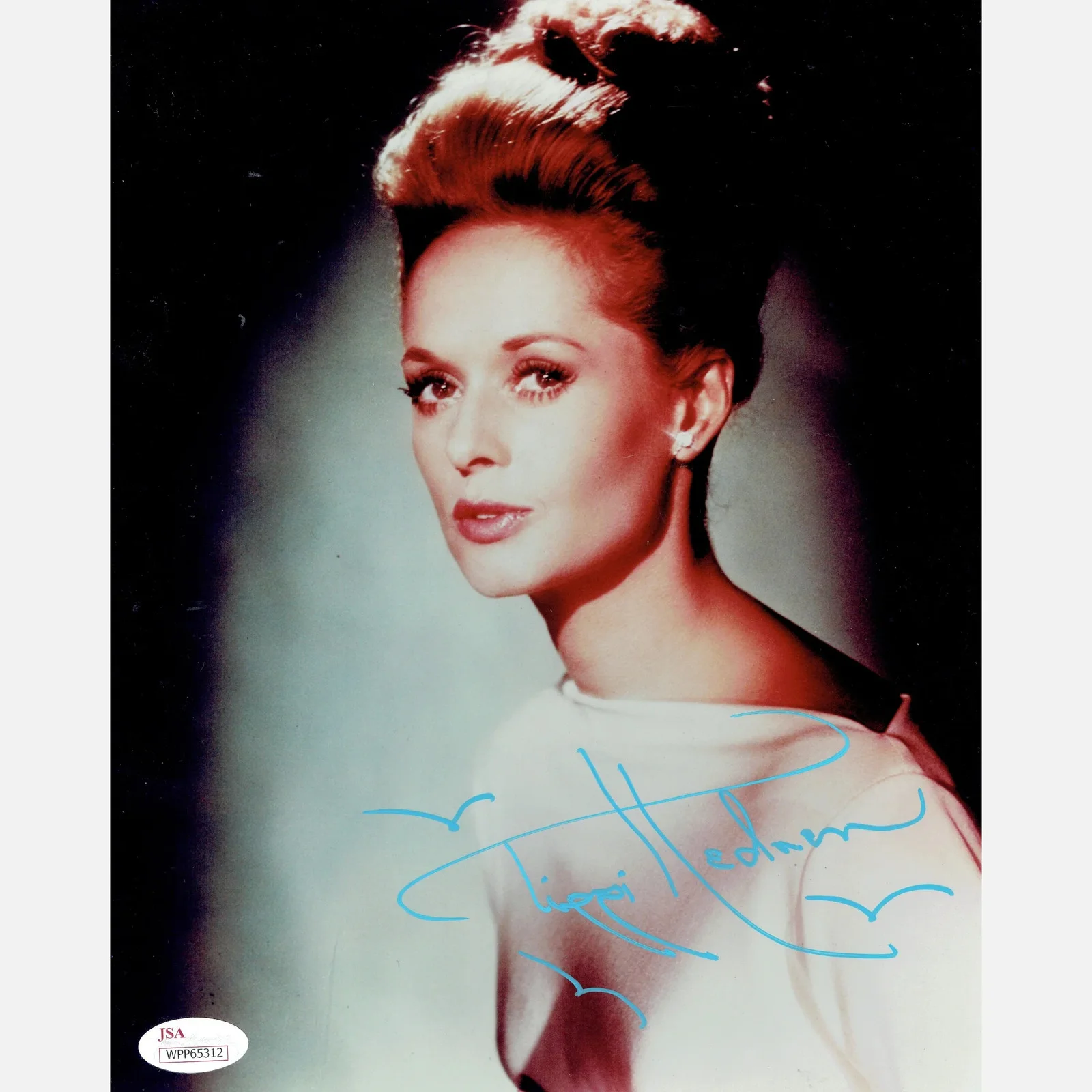 TIPPI HEDREN autograph JSA signed 8x10 photography THE BIRDS — TIPPI HEDREN autograph JSA signed 8x10 photography THE BIRDS Hitchcock