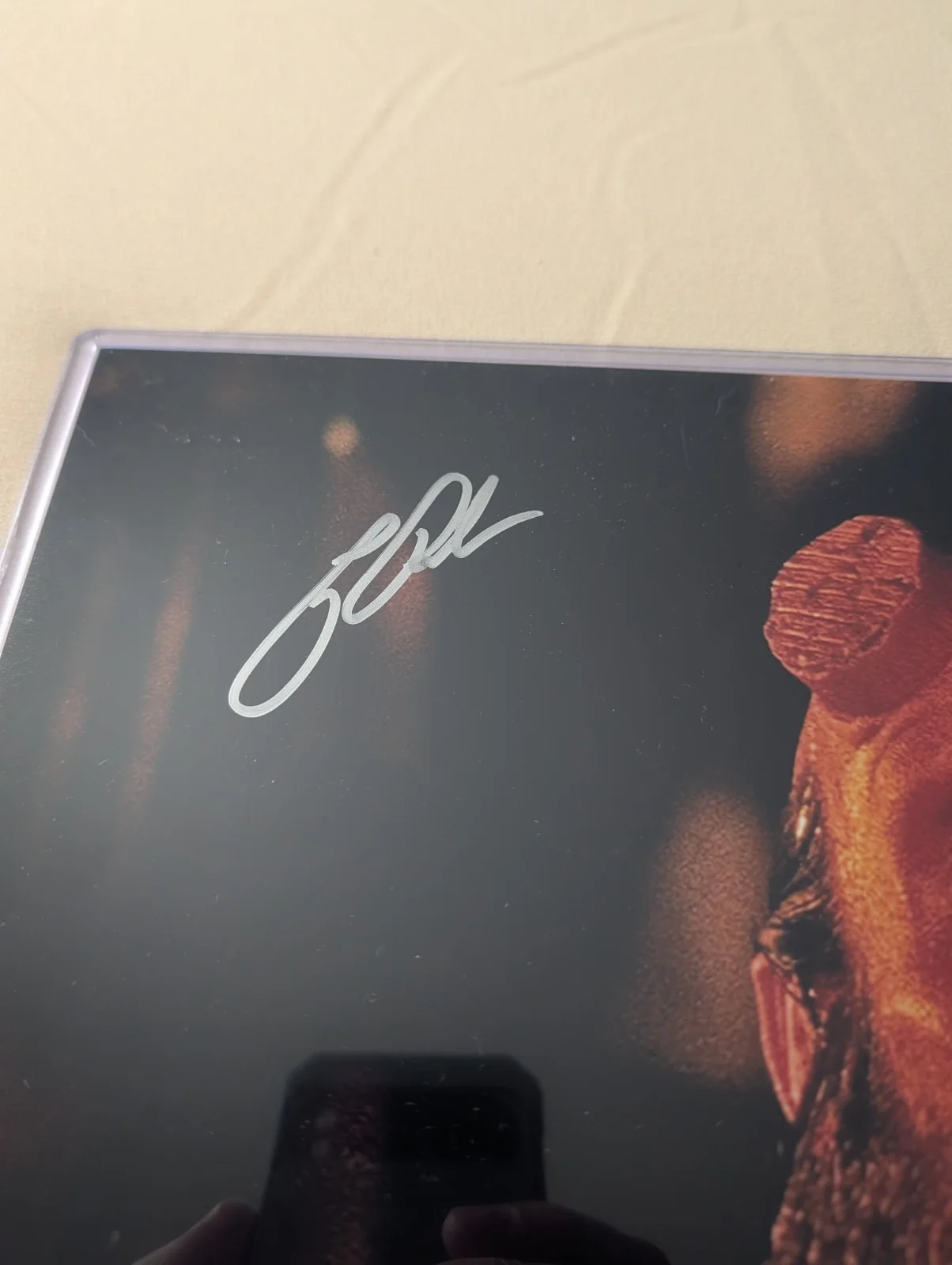 RON PERLMAN — ZOBIE FRIGHT RON PERLMAN "HELLBOY" HAND SIGNED PHOTO JSA 11 X 14, image 2