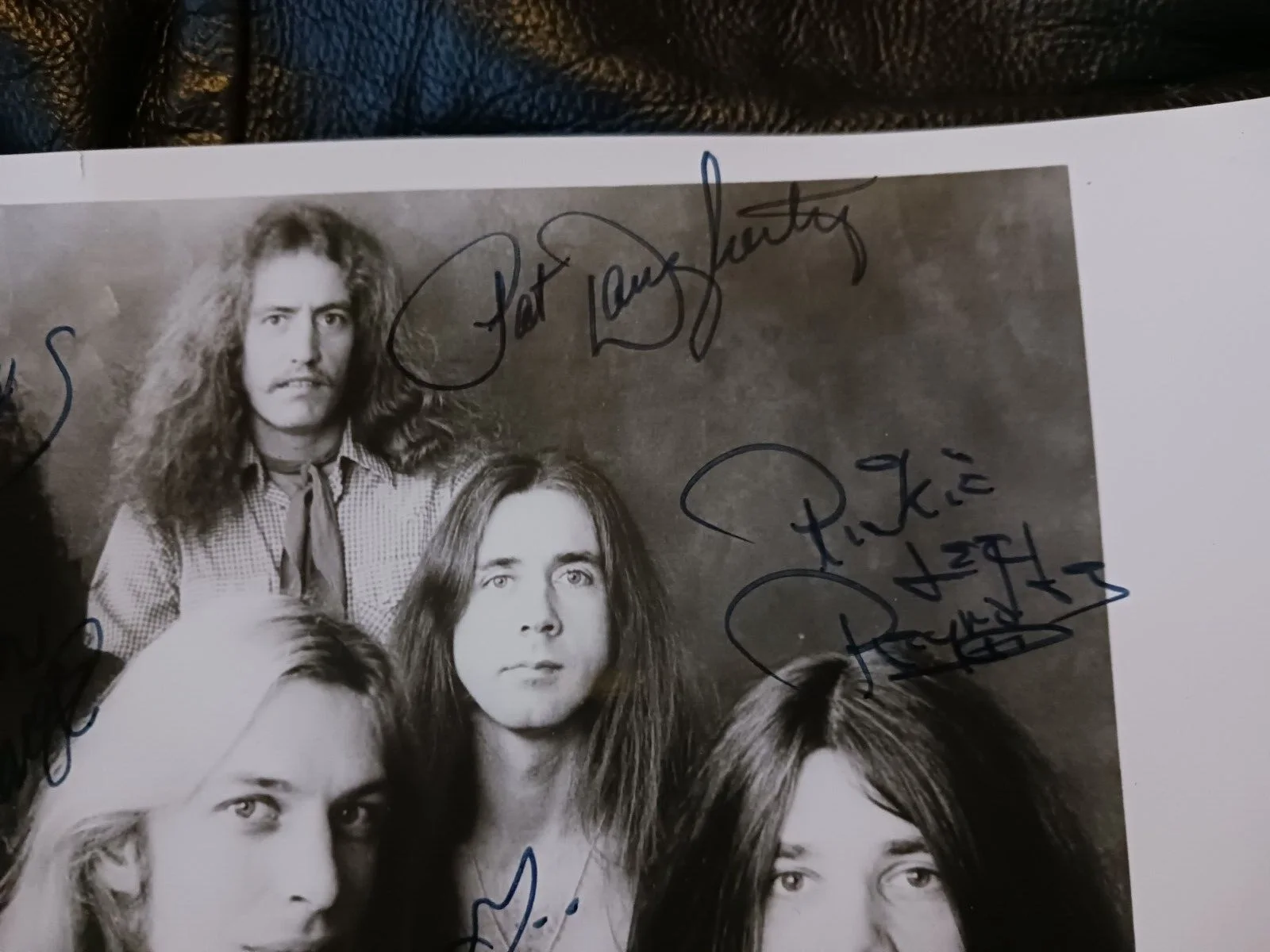 Black Oak Arkansas Band from 1971 — Rare 1975 Black Oak Arkansas Band Signed 8X10 Vintage Autograph Photo Jim Dandy, изображение 4