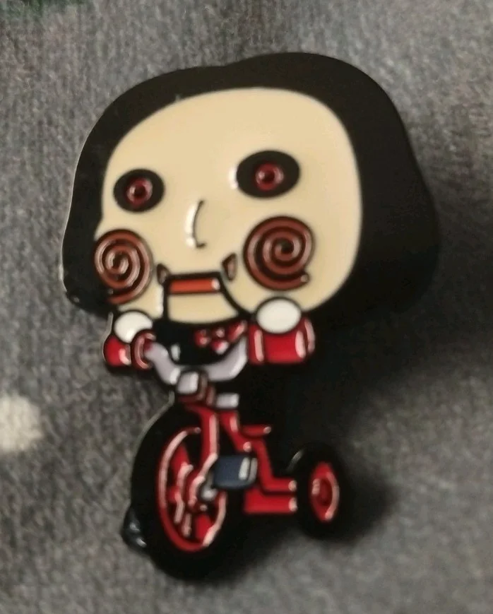 HORROR PIN BADGES X 6 - KRUGER, BILLY PUPPET, MYERS,BEETLEJUICE, JASON,CHUCKY, image 5
