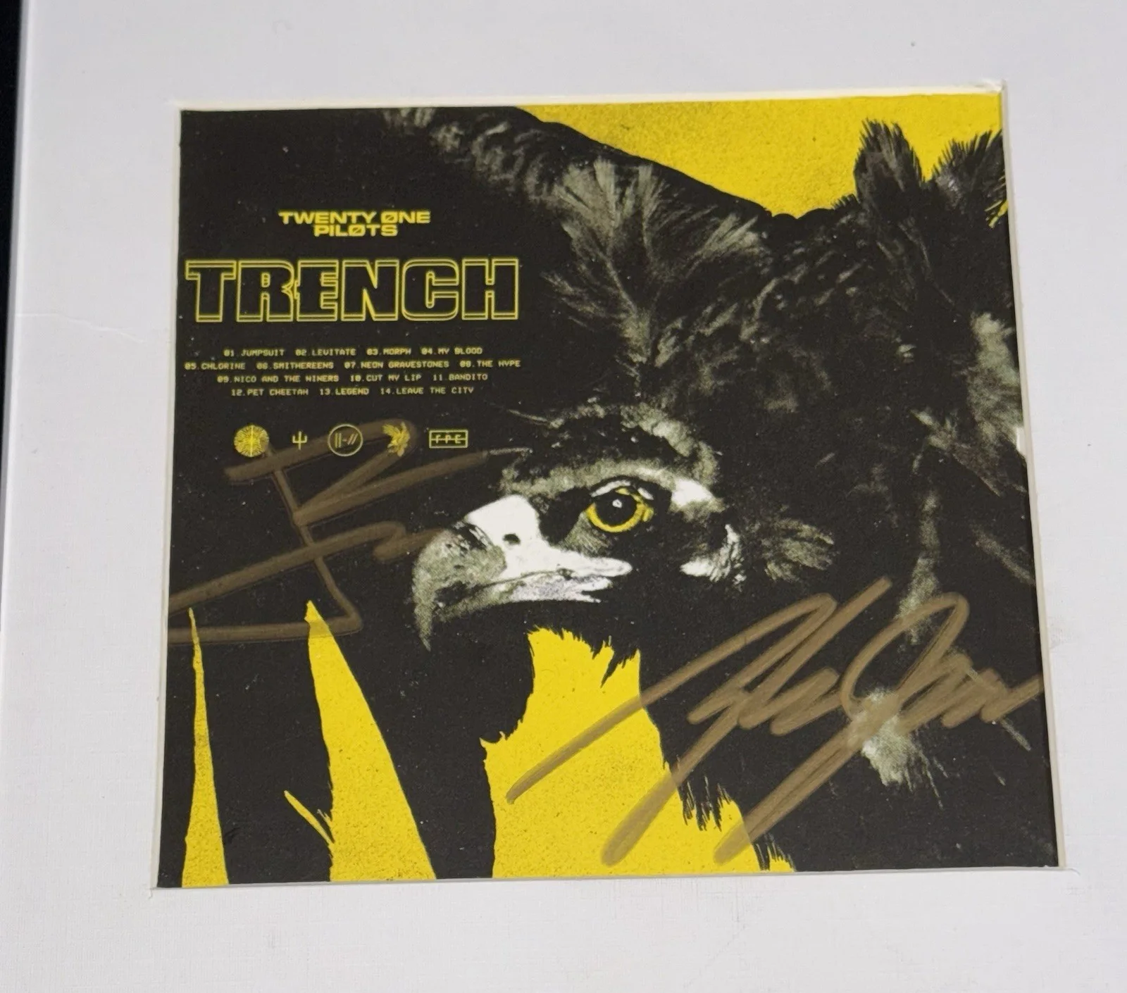 Twenty One Pilots Signed Autograph Trench CD Framed Josh Dun Tyler Joseph COA, изображение 3