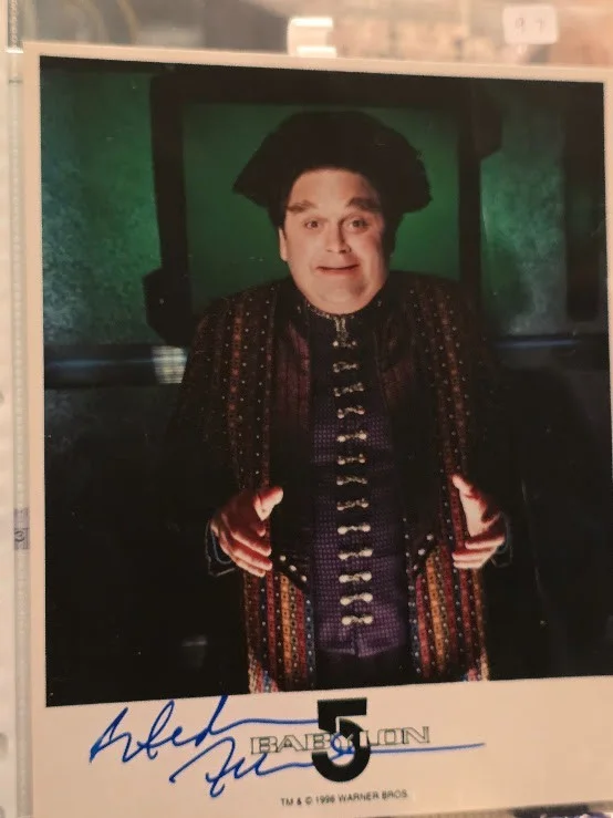 Stephen Furst — Stephen Furst as Vir Cotto Star Babylon 5 Signed Photo, image 3