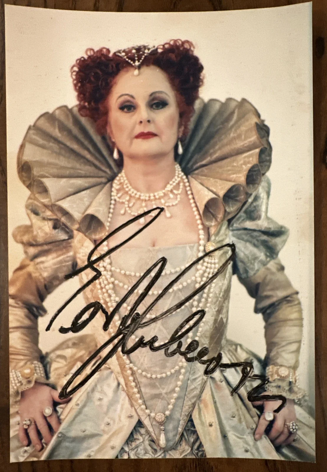 Set of 2 - The Diva EDITA GRUBEROVA Autograph Signed Photos Opera Singer Soprano, изображение 3