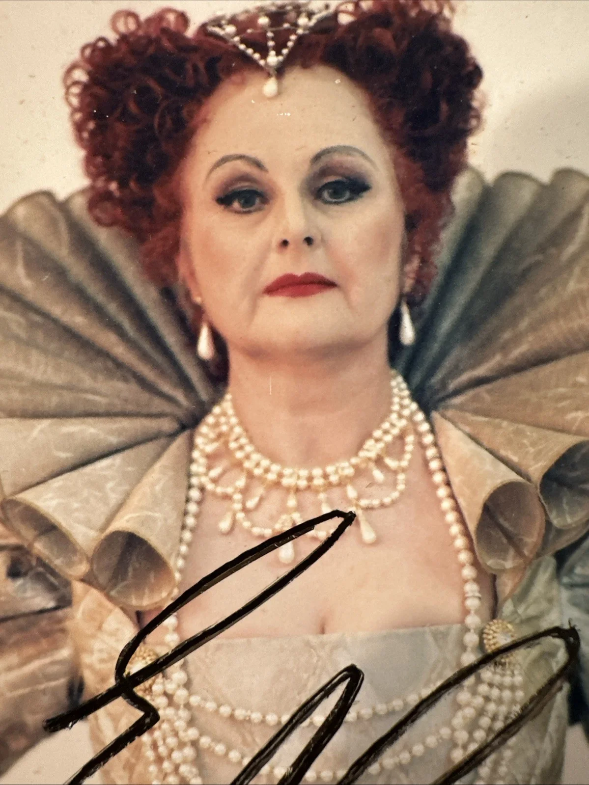 Set of 2 - The Diva EDITA GRUBEROVA Autograph Signed Photos Opera Singer Soprano, изображение 4