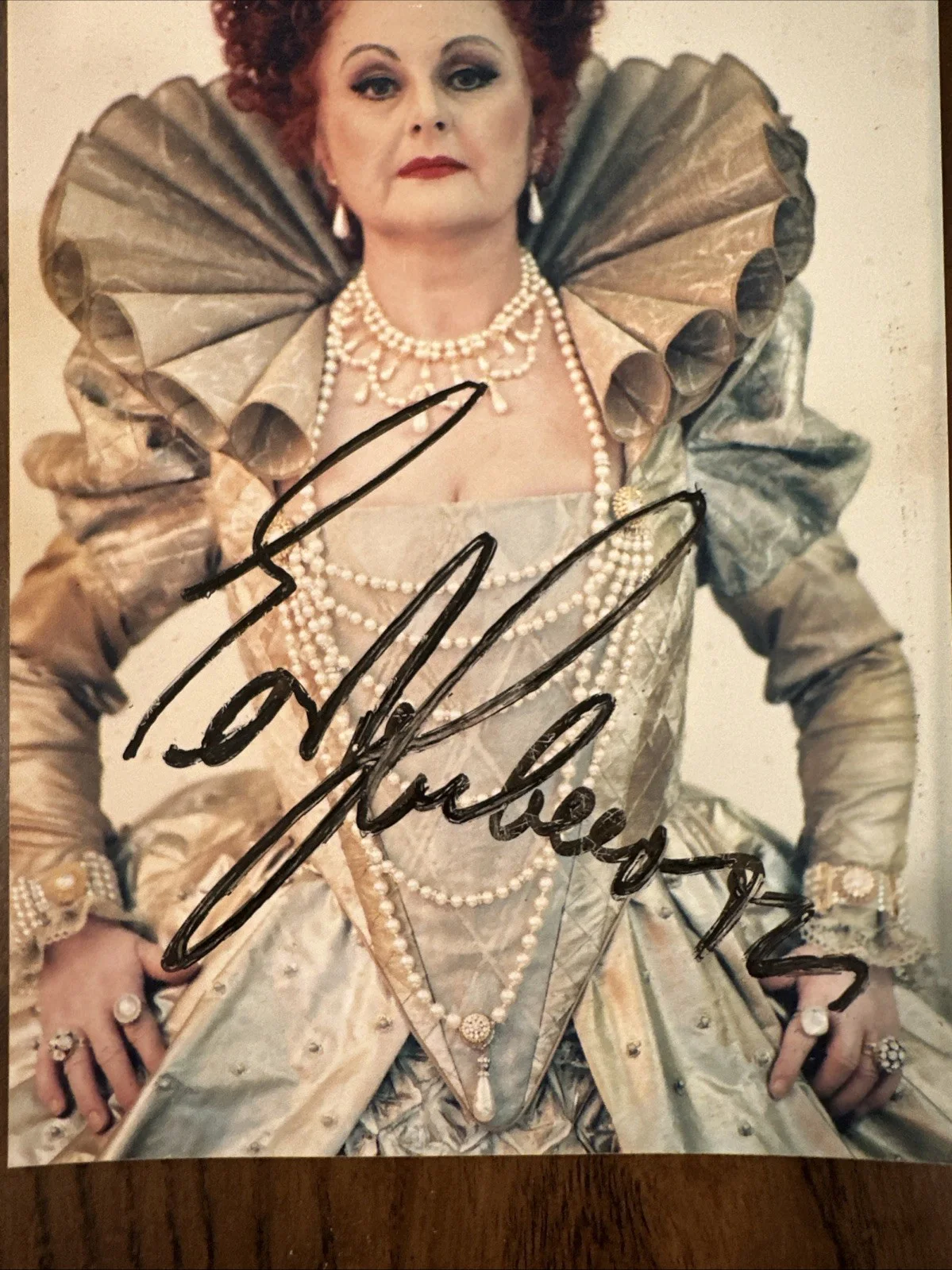 Set of 2 - The Diva EDITA GRUBEROVA Autograph Signed Photos Opera Singer Soprano, изображение 5