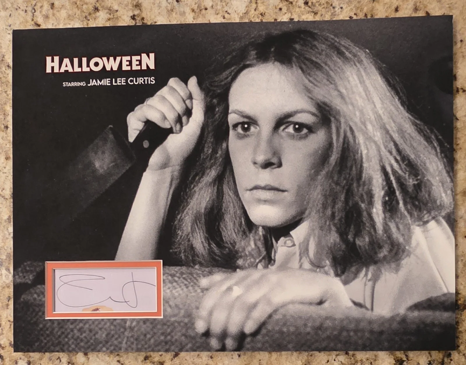 JAMIE LEE CURTIS — JAMIE LEE CURTIS SIGNED Signature AUTOGRAPHED Cut Custom Matte HALLOWEEN 12X16