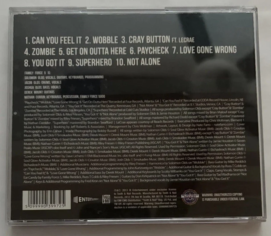 Family Force 5 The Third Signed Autographed CD 2013 Tooth & Nail Very Good, изображение 4