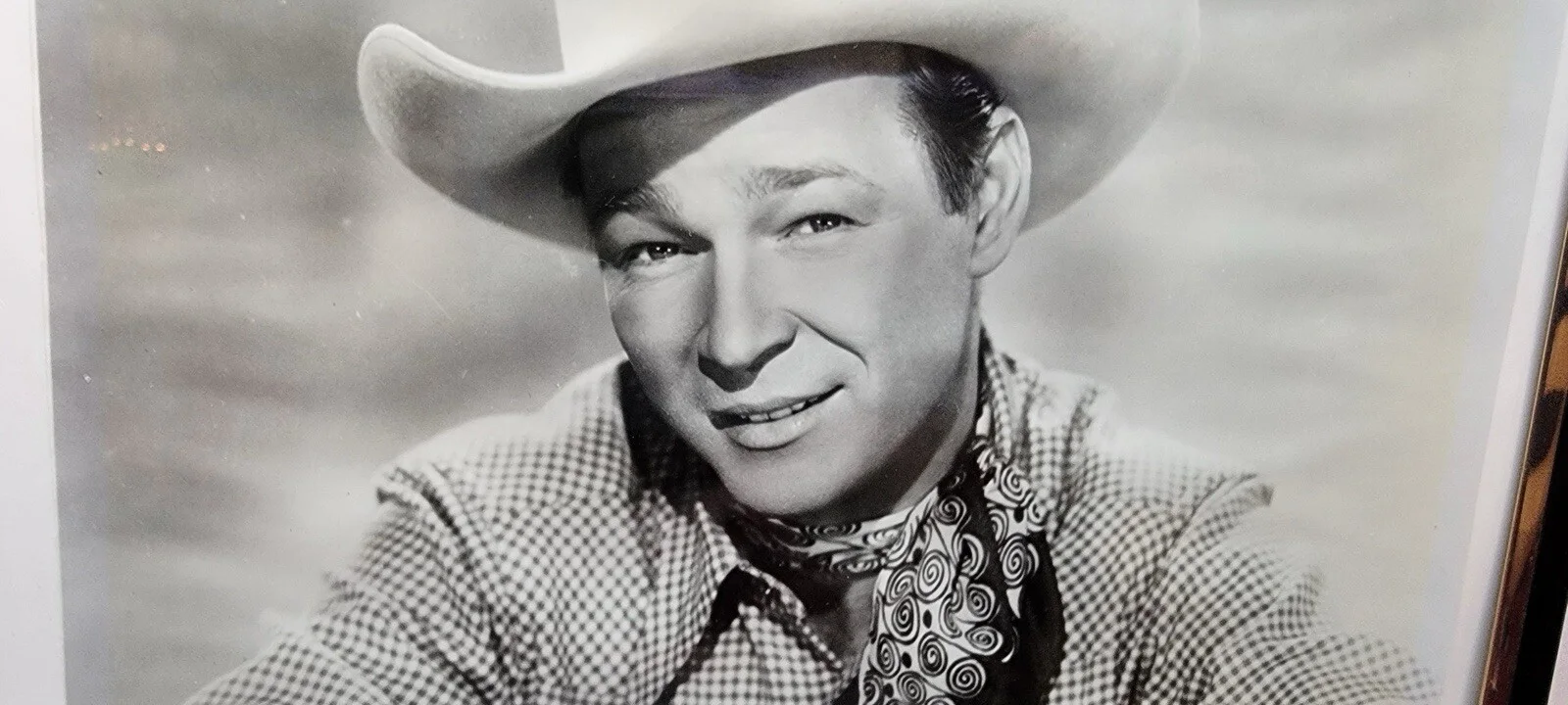 Roy Rogers — SIGNED ROY ROGERS signed autographed 8x10 photo Vintage Happy Trails, изображение 3